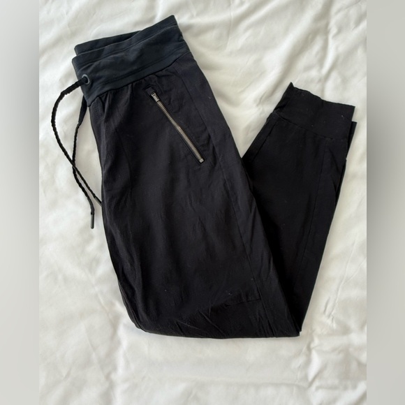 Athleta Pants - ATHLETA | Trekkie North Jogger | Black | Size 2